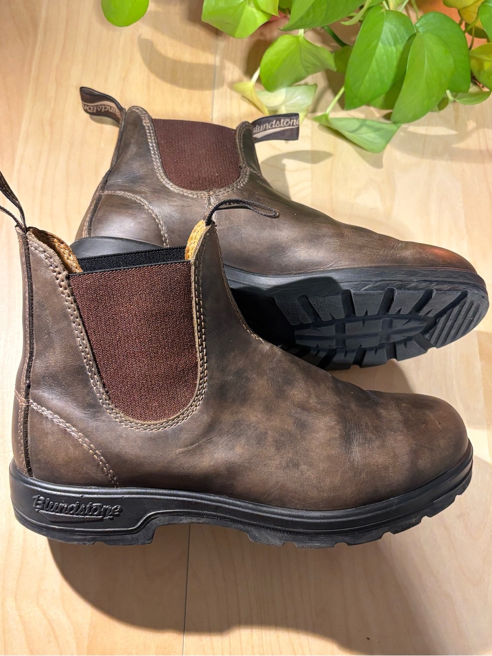 Blundstone Classic Chelsea Boots - Rustic Brown